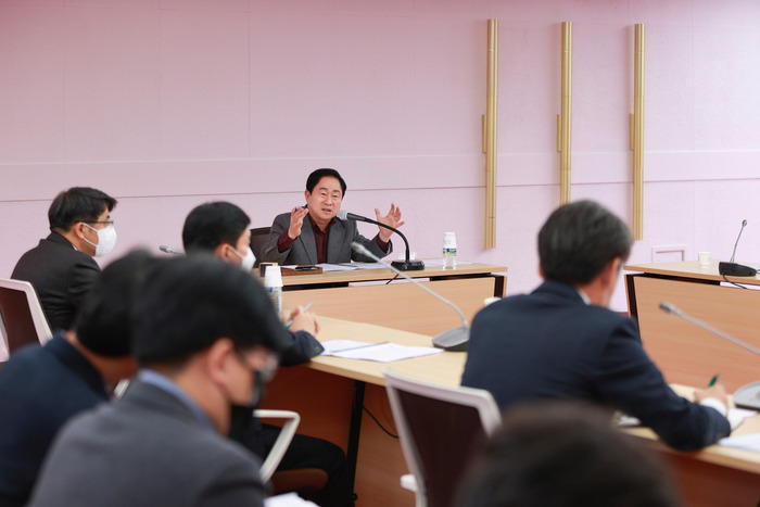 남양주시(시장 주광덕)는 지난 12일 ‘상상 더 이상 복지도시 남양주’를 목표로 2023년도 복지 분야에 대한 주요 업무 계획을 수립했다.