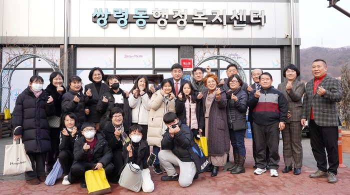 방세환 광주시장은 지난 1월 30일부터 2월 3일까지 관내 16개 읍면동을 방문해 지역 주민들에게 새해 업무계획을 설명하고 지역 현안과 건의사항을 청취했다.