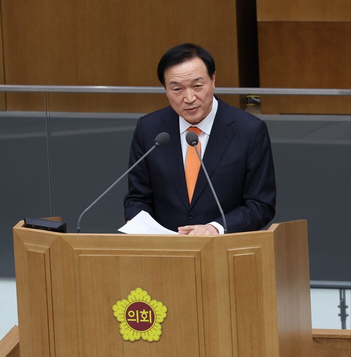 임태희 경기도교육감이 7일 ‘도의회와 같은 목표를 향해 함께 나아가며 경기교육의 변화 만들겠다’며 도의원들에게 힘을 모아줄 것을 당부했다.