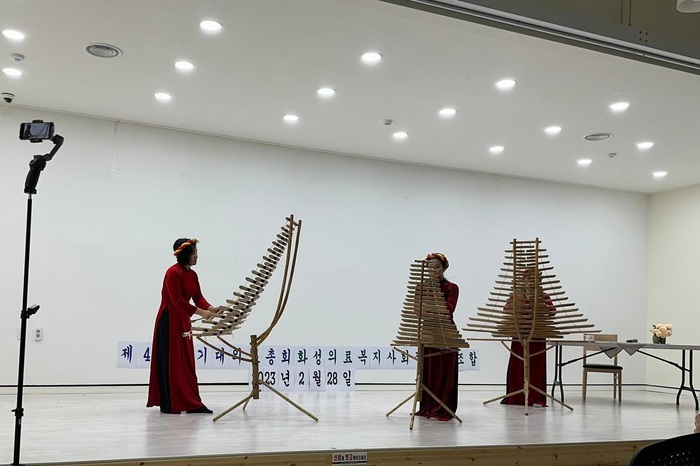 화성의료복지사회적협동조합(이하 화성의료사협)은 28일, 화성시 향남읍 화성마을사랑방에서 제4차 정기대의원 총회를 열어 이란 상임이사를 신임 이사장으로 선출하고 2023년 사업계획 등을 논의·의결했다.