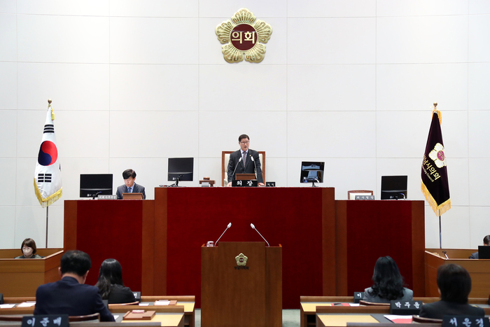 성남시의회(의장 박광순)는 3월 10일부터 3월 14일까지 5일간 제280회 성남시의회 임시회 일정을 진행한다.