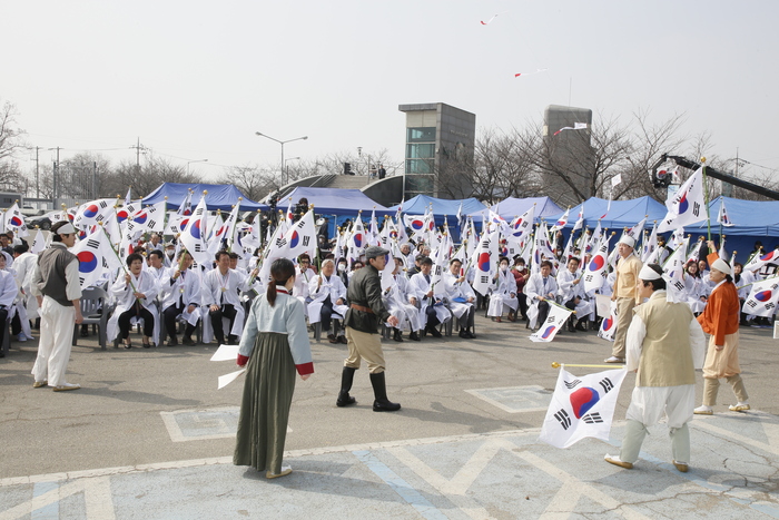 ‘평택3.1독립만세운동’ 기념식이 9일 첫 발상지였던 평택시 현덕면 권관리 평택3.1운동기념광장에서 개최됐다.