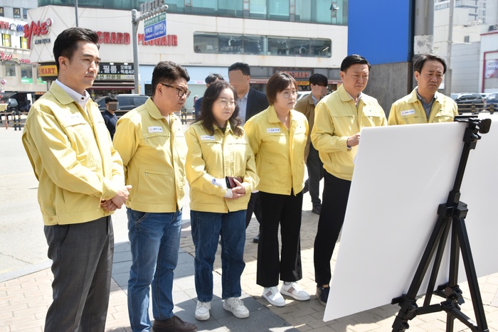 평택시의회 기획행정위원회(위원장 정일구)는 제238회 임시회 중인 28일과 5월 1,2일 3일간 주요 사업 현장에 대한 현장활동을 실시한다.