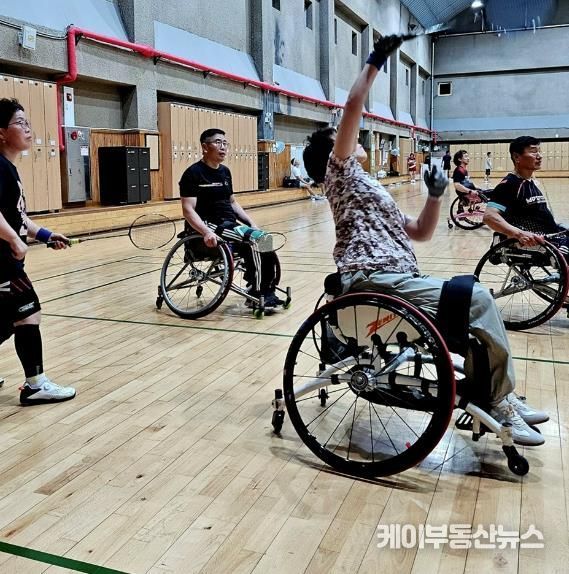 블루윙배드민턴