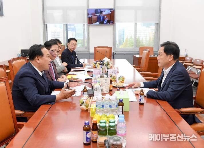 이권재 오산시장, 김선교 국민의힘 의원 찾아 농어촌공사 운암뜰지분 유상양도·서랑지 농진구역 해제 지원 요청