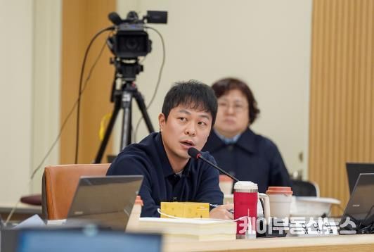 경기도의회 유영일 의원, 매각 예정건물에 미디어파사드 설치는 넌센스, 전면재검토 해야