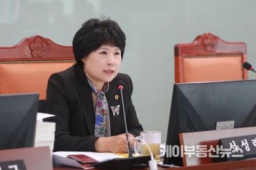 서성란 경기도의원, 화물차 주차난과 환기구 공사 문제 해결을 위한 경기도의 관심 필요성 강조
