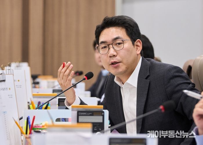 경기도의회 교육행정위원회 소속 문승호 의원(성남 출신)