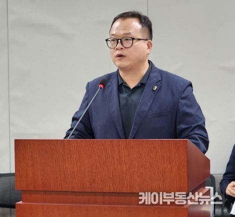 경기도의회 도시환경위원회 임창휘 의원(더불어민주당, 광주2)