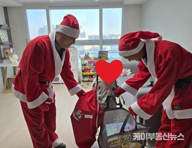 여주시 중앙동 ‘희망산타’가 선물하는 행복 바이러스