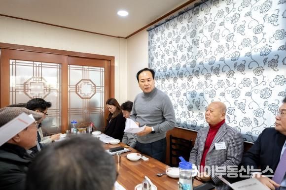 이권재 오산시장, 2025 CES 참관 기업인들과 오찬 간담회