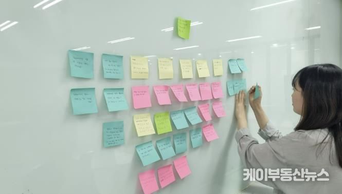 우선순위 정책과제를 제안하는 청년들