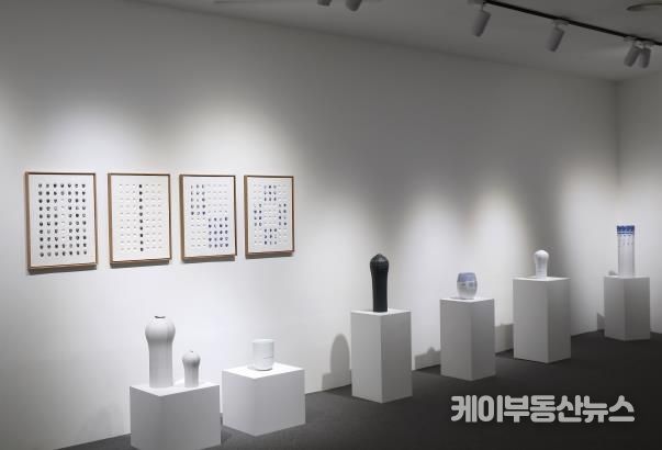 2025 경기생활도자미술관 상반기 기획전_변주_김덕호 작가 전시 전경