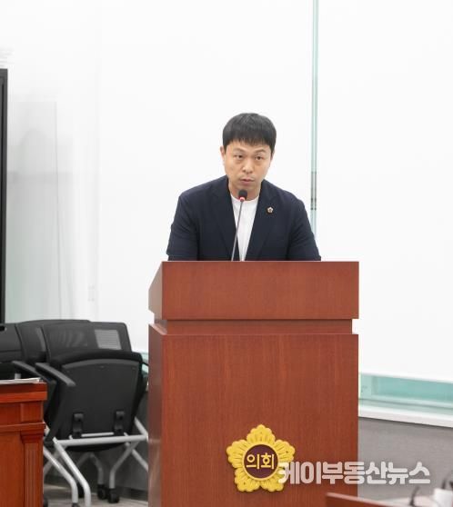 경기도의회 유영일 부위원장, '경기도교육청 학생수영장 이용 활성화 지원 조례안' 상임위 통과