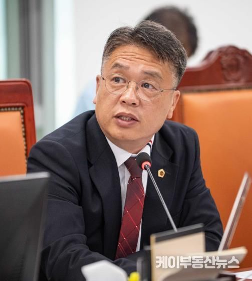 경기도의회 이석균 의원, “재정안정화기금 곧 고갈, 부채 등 경기도 재정 곳곳 적신호”