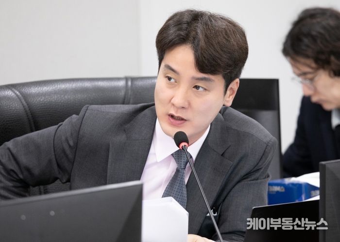 경기도의회 도청예산결산특별위원회 김일중 부위원장(국민의힘, 이천1)