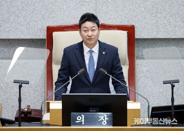 경기도의회 김진경 의장 제385회 임시회 개회 “후반기 1년은 변화와 실천의 길…남은 1년, 결과로 보여줄 ‘완성의 시간’”