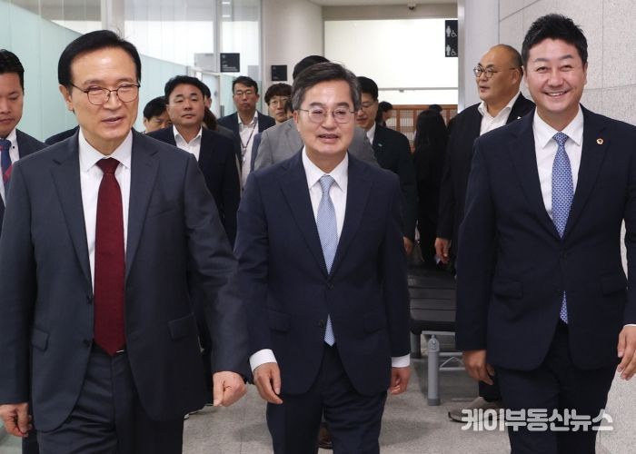 경기도의회 김진경 의장, 김동연 지사-임태희 교육감과 ‘협치’ 결과 살펴