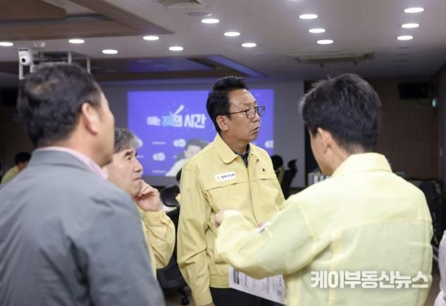 재난안전상황실 방문한 강정구 평택시의회 의장