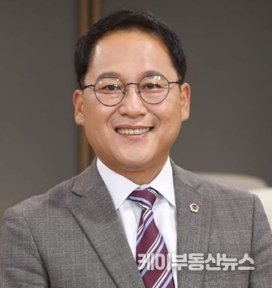 경기도의회 교육기획위원회 안광률 위원장(더불어민주당, 시흥1)