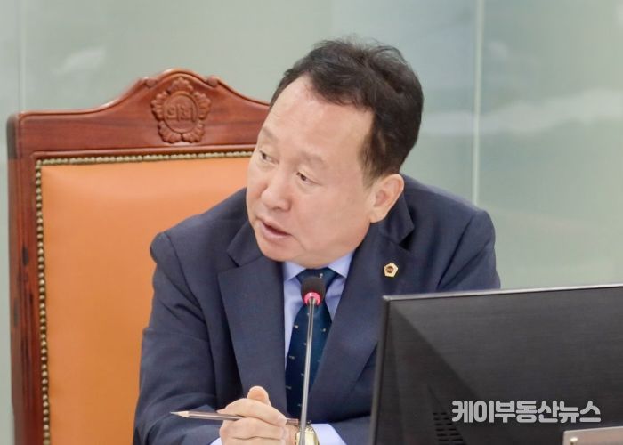 경기도의회 안전행정위원회 소속 안계일 의원(국민의힘, 성남7)