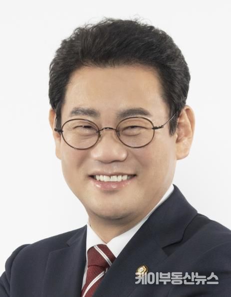 용인특례시의회 이진규 의원 대표 발의, '용인시립장사시설 주변지역 주민지원기금 설치 및 운용 조례 일부개정조례안' 본회의 통과