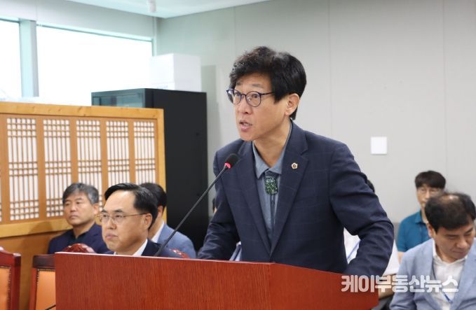 경기도의회 안전행정위원회 국중범 의원(더불어민주당, 성남4)