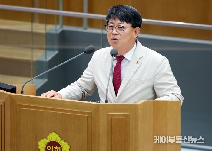 경기도의회 여성가족평생교육위원회 김재훈 의원(국민의힘, 안양4)