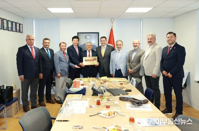 금산군, 튀르키예 카이세리광역시·산하 구와 교류·협력 논의