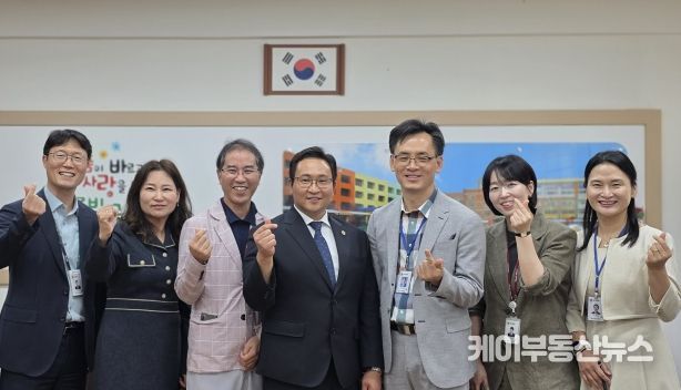 경기도의회 변재석 의원, 고양 성사초 ‘꿈it(잇)다’ 시스템 현장 방문… 진로교육 정책 성과 점검