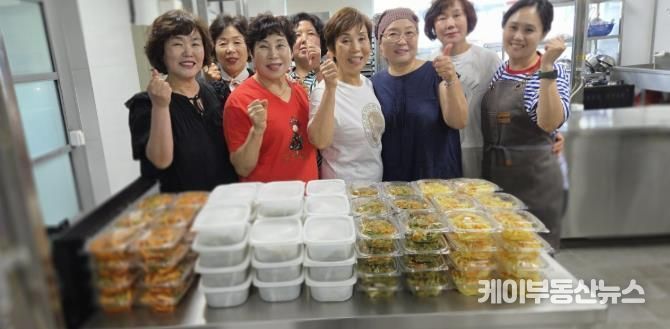 수원시 노동자종합복지관, 장안구 정자3동 저소득층 가구에 반찬 전달