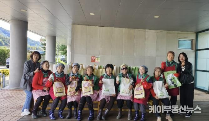양평군 강하면 새마을회, 저소득 독거노인 45가구에 사랑의 반찬 나눔 행사 진행