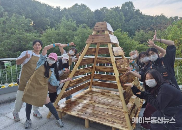 소사청소년센터 청년공예활동가 ‘열매’가 만드는 힐링공간