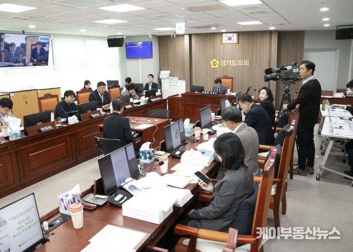 경기도의회 여성가족평생교육위원회,2025년도 행정사무감사 착수