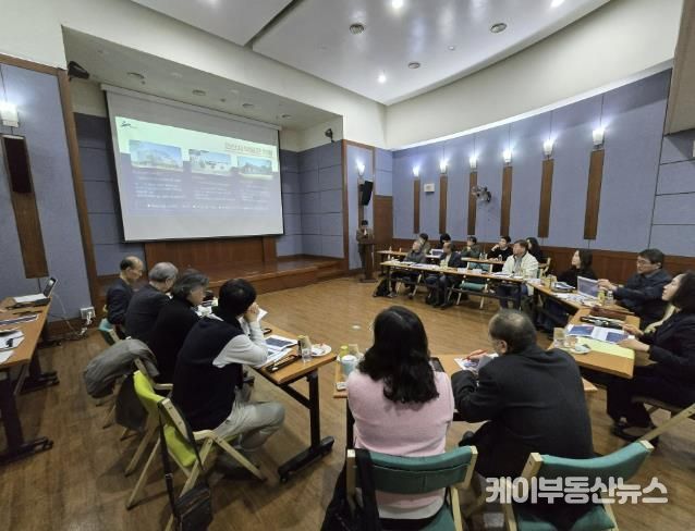 23일 안산 성호박물관에서 '2026년 안산시 박물관운영자문위원회'가 진행중이다.