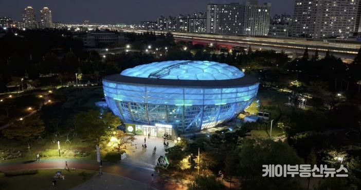 부천호수식물원 수피아 야간 전경