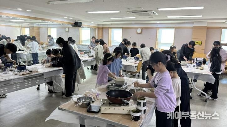 '두바이쫀득쿠키로 만드는 완벽한 주말!' 수원시청소년청년재단 장안청소년청년센터 가족 여가 프로그램 성료